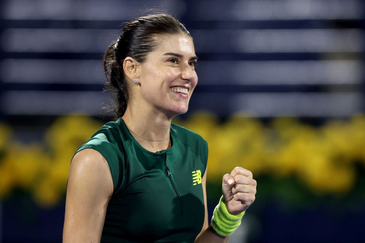 Sorana Cîrstea, la a doua victorie în câteva ore! Românca e în „sferturi” la Dubai, după un meci incredibil cu numărul 9 mondial