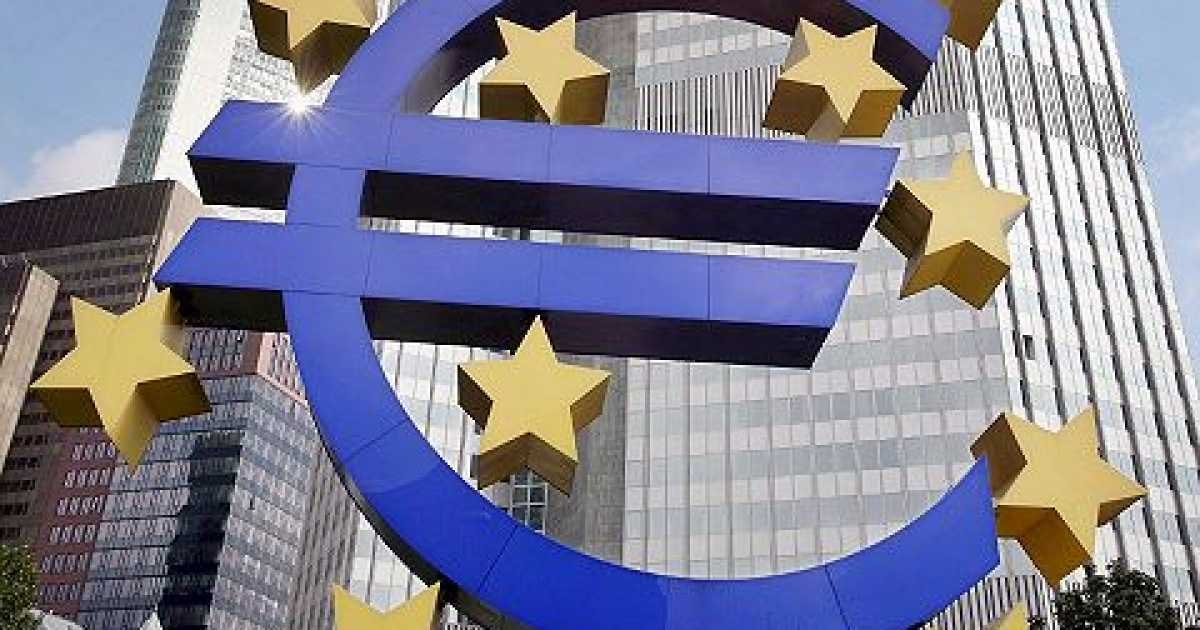 Avertisment al băncii centrale a UE. Europa ar putea avea de pierdut de pe urma războiului comercial dintre SUA şi China