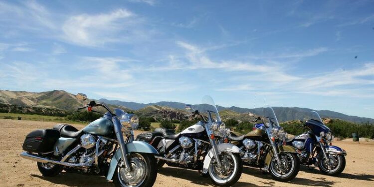 „Acum ori niciodată”.  Francezii se grăbesc să cumpere motociclete Harley-Davidson înainte de posibilele tarife vamale