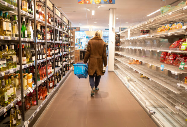 Cum profită supermarketurile din Germania de frica de război a oamenilor