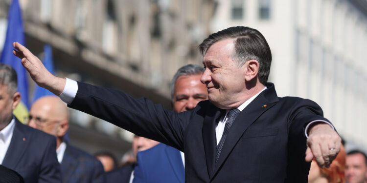 Moștenirea pe care i-o lasă Ilie Bolojan lui Crin Antonescu. Planul candidatului pentru Cotroceni