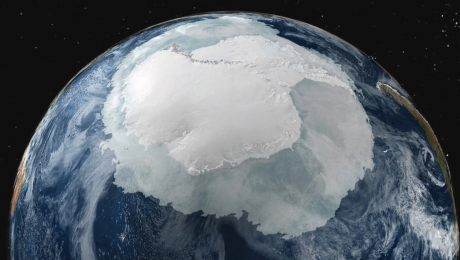 Elon Musk scrie istorie: misiunea cu echipaj uman care a survolat polii Pământului, încheiată cu succes