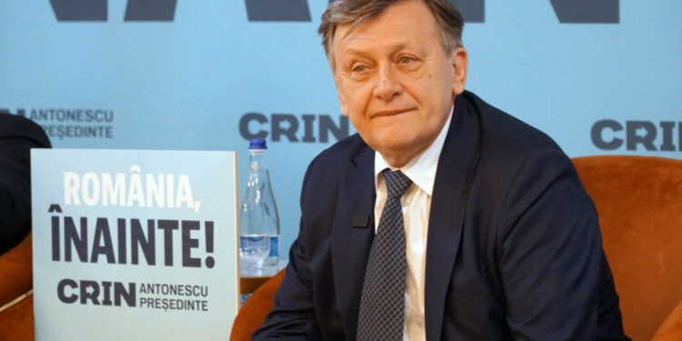 Crin Antonescu: Nimeni, în acest moment, în afară de mine, nu e sigur că intră în turul doi