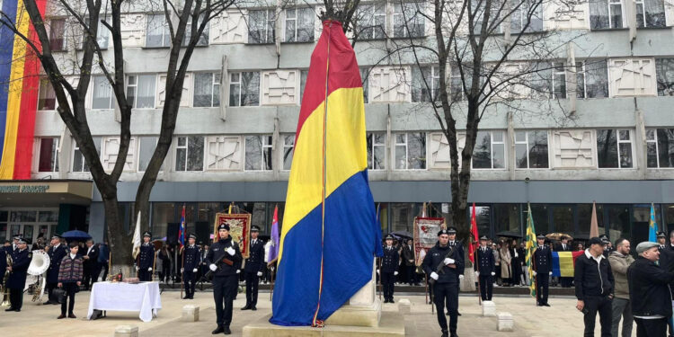 Statuia Reginei Maria, dezvelită la Chișinău, la 107 ani de la Unirea Basarabiei cu România / video