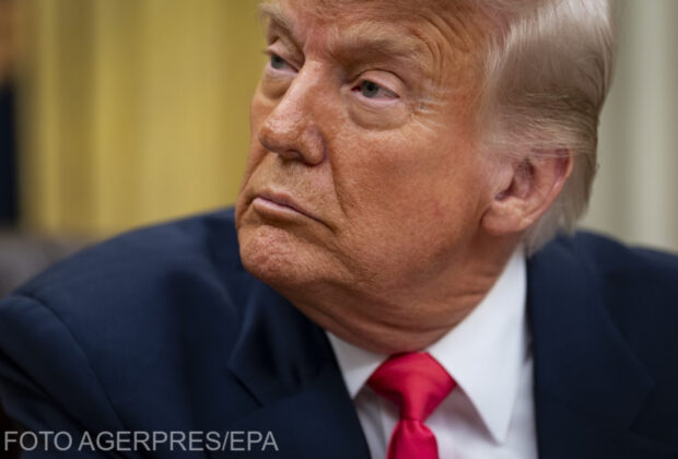 Acțiunile producătorilor de mașini din întreaga lume s-au prăbușit, după anunțul lui Trump de taxare cu 25%