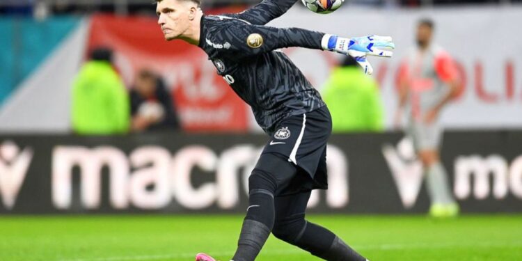 Becali, ultimatum pentru Târnovanu: „Cum să faci așa ceva?! La revedere” + Încă un fotbalist criticat dur: „El se ascunde de minge”