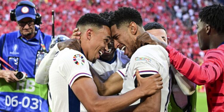 Jude Bellingham, intermediar! Englezul l-ar fi convins pe Trent Alexander-Arnold să se transfere la Real Madrid