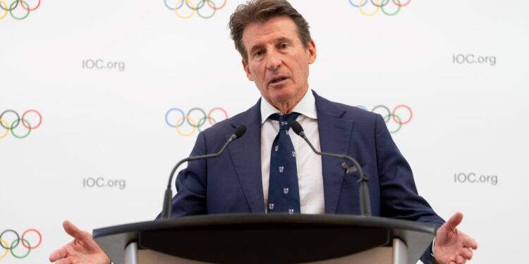 World Athletics va introduce teste obligatorii de verificare a sexului biologic, insistând că acestea sunt necesare pentru a proteja sportul feminin