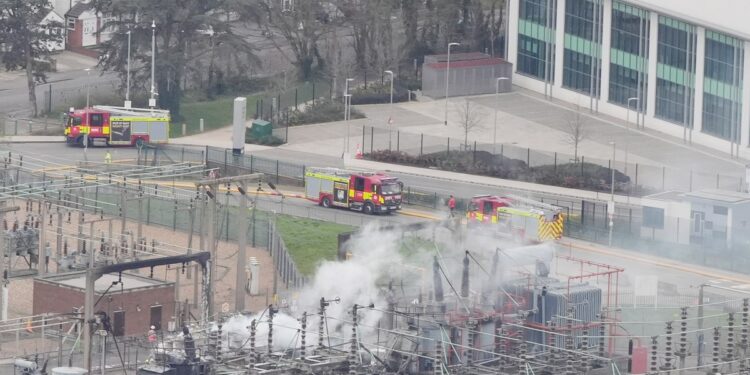 Acuzații de sabotaj rusesc după incendiul de pe Heathrow. Reacția lui Medvedev