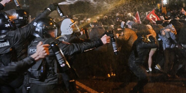 MAE emite avertizare de călătorie pentru Turcia, după protestele din capitala Ankara, Istanbul, Izmir şi alte mari oraşe