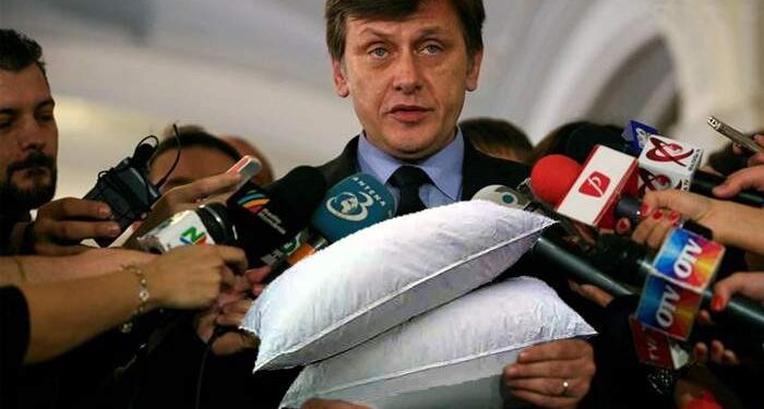 Crin și-a propus să fie mult mai harnic: a scăzut snooze-ul de la 4 ore la 3