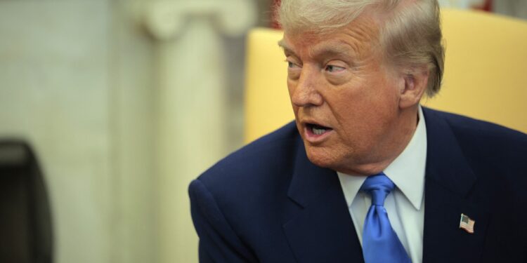 Casa Albă: Trump i-a spus lui Zelenski că preluarea de către SUA a centralelor electrice din Ucraina va asigura „cea mai bună protecție” pentru infrastructura energetică ucraineană