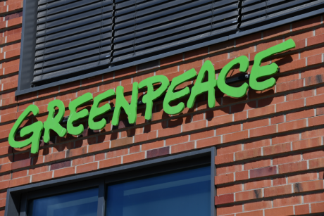 Un juriu din SUA somează Greenpeace să plătească daune semnificative unei companii de energie