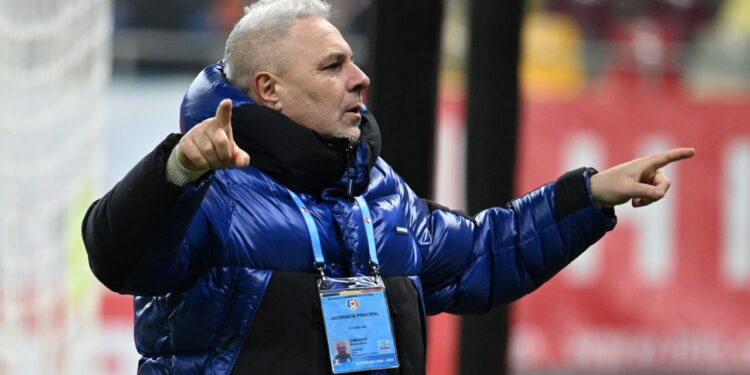 Marius Șumudică a explicat incidentele din startul meciului cu FCSB! Acuze grave