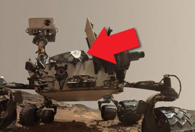 Misterele planetei Marte. Deşi nu există viaţă, ceva s-a găinăţat pe robotul Curiosity