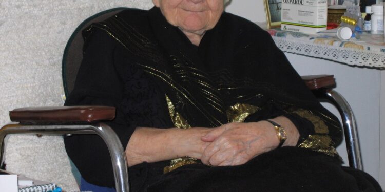 „Îngerul Varșoviei”. Povestea femeii care a salvat 2.500 de copii din ghetourile naziste, ascunzându-i în sicrie și coșuri de gunoi