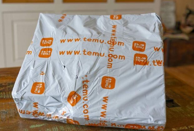 Vești bune. Mii de români au primit azi mielul și pasca comandate pe Temu pentru Paști