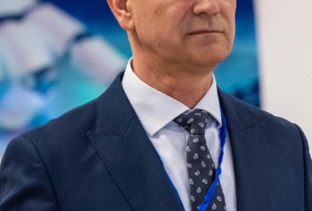 Fost șef al Statului Major: „Unii ar spune că e bine să nu avem autostrăzi, că nu pot să treacă inamicii”