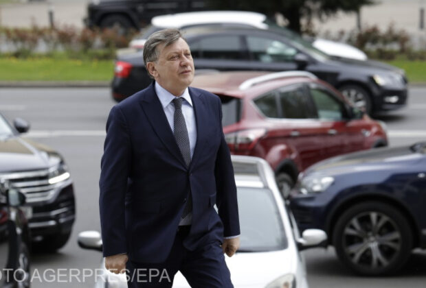 Crin Antonescu, testat în scenarii de criză la dezbaterea prezidențială: „Președintele trebuie să informeze, să verifice, să liniștească și să comunice”