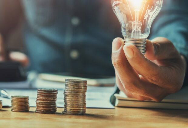 Ce șanse au antreprenorii să evite dublarea costurilor cu energia electrică de la 1 iulie? Fonduri de peste 300 milioane de euro pentru energie verde