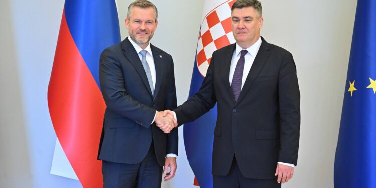 Doi președinți din estul Europei cer liderilor occidentali să reia dialogul cu Rusia. „Oameni spectaculos de incompetenți”