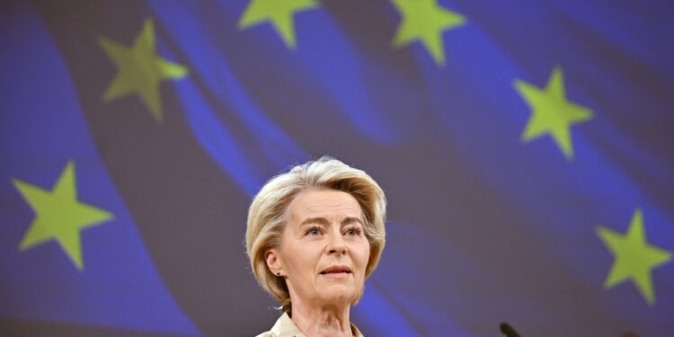 Ce se întâmplă cu moţiunea de cenzură împotriva Ursulei von der Leyen, inițiată de Gheorghe Piperea: „Semifinala s-a terminat, acum urmează finala”