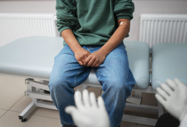 Cancerul și lupta cu boala: De ce unii pacienți se vindecă mai repede / video