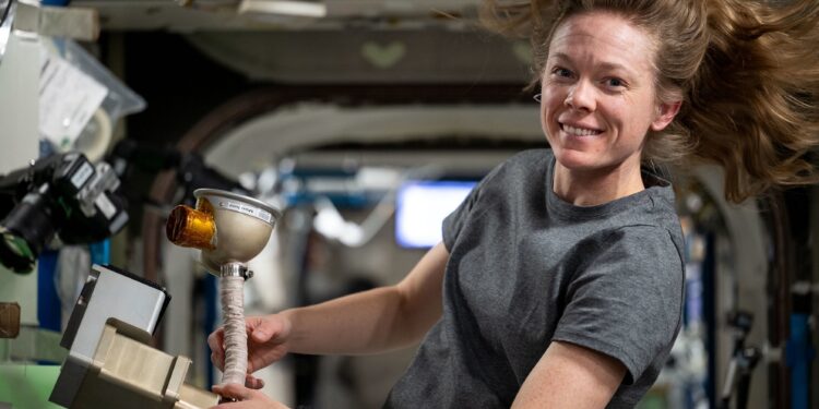 FOTO „Pur și simplu uau”. O astronaută a surprins de pe Stația Spațială un fenomen extraordinar, dar prea puțin înțeles