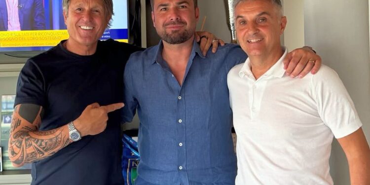 Adrian Mutu a ajuns la un acord cu Fiorentina: „Sunt încântat să anunț colaborarea”