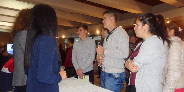 Indemnizația de șomaj pentru absolvenți: cum se calculează termenul de 60 de zile și ce acte sunt necesare