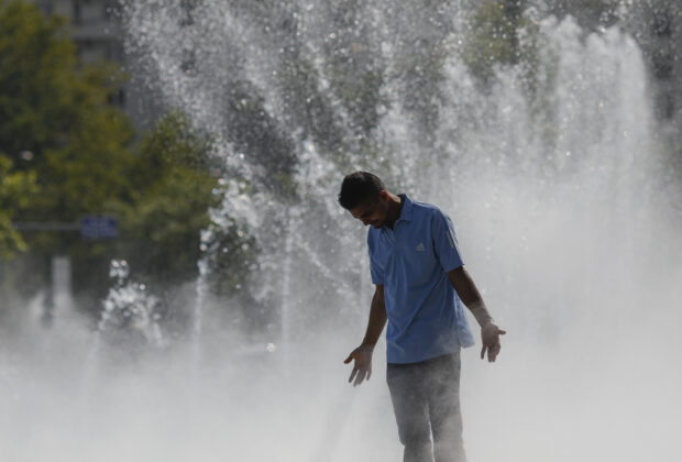 Vine din nou canicula. Cod galben în şase judeţe şi în București. Valul de căldură se va extinde şi intensifica