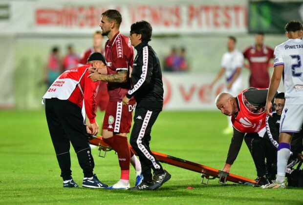 „Durerea a fost intensă!” » Elvir Koljic s-a prăbușit pe gazon după o intrare dură și a spus totul după meci: „Am plăcuța în picior!”