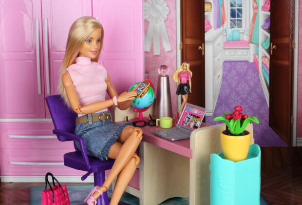 Controversa Barbie cu inteligență artificială. Un psiholog explică momentul în care apare pericolul