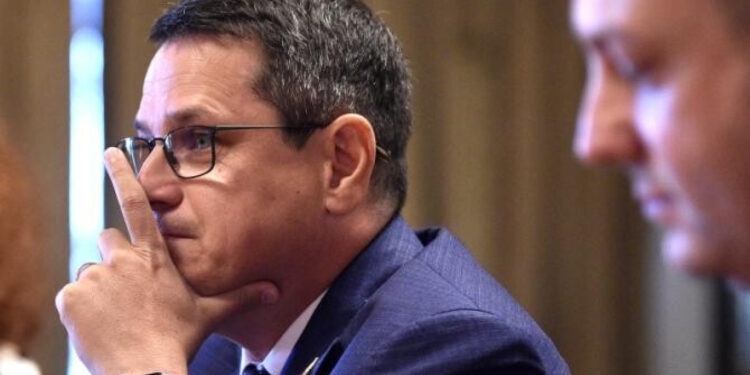 Cine e în spate? Răspuns la întrebarea care se pune despre „grupările Hellvig”