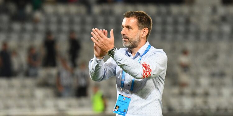 SuperLiga: Meciul Csikszereda – Dinamo, întrerupt după ce a picat nocturna. Ce spune regulamentul