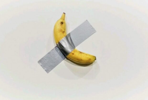 Lucrarea „Comedian”, celebra banană lipită de perete, a fost mâncată de un vizitator. Opera a fost „reinstalată în câteva minute”