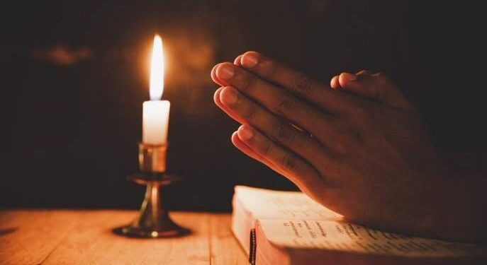 Românii aprind azi o lumânare că li s-a întors nevătămat feciorul de la festival