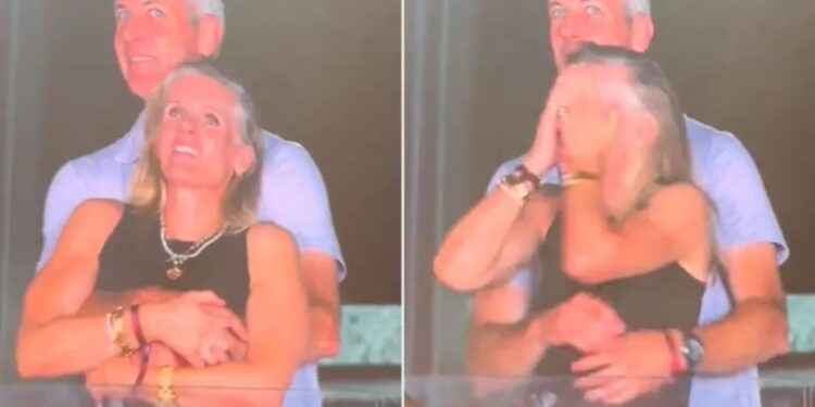 VIDEO „Festival” de meme-uri și glume în online după momentul viral de la concertul Coldplay cu CEO-ul îmbrățișat cu o colegă