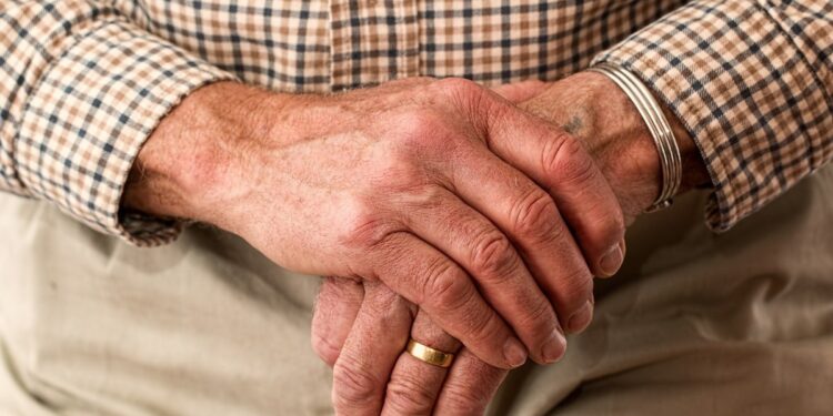 Ce este pensia socială și cine o poate primi