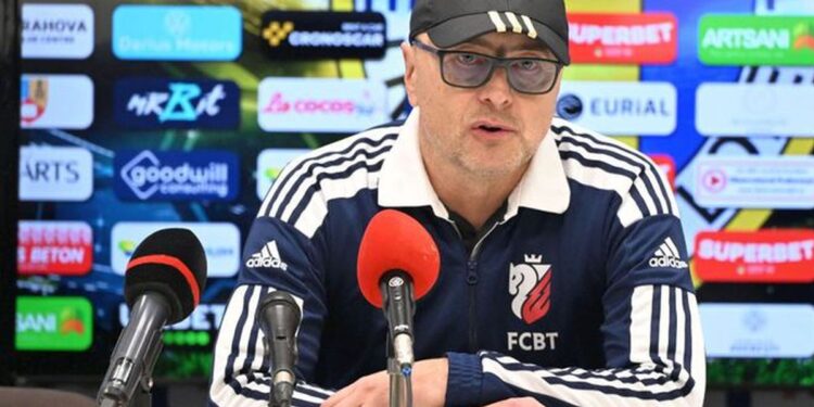 Leo Grozavu, imediat după egalul cu Dinamo: „Ține de educație! Ce rost au astfel de lucruri?”