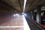 Staţia de metrou Apărătorii Patriei va fi redenumită Cretinii Care Iau Oameni La Bătaie Pe Stradă