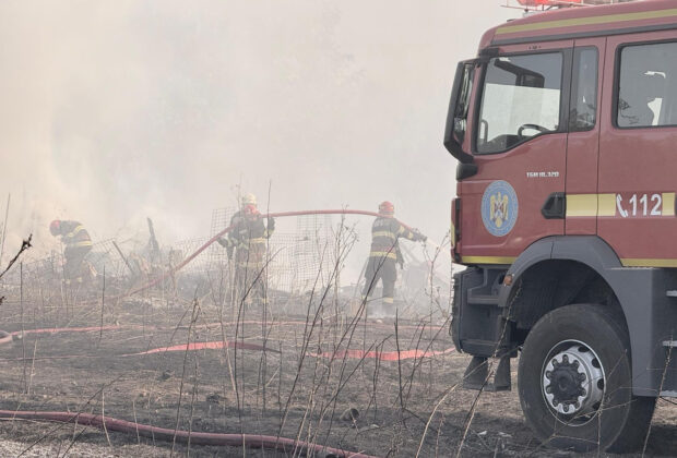 Incendiul de la Glina a fost stins / update