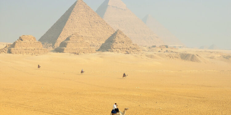 Tu știi care e cea mai înaltă clădire construită vreodată de om, după Piramide? 9 din 10 oameni răspund greșit