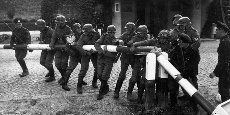 1 septembrie: Germania a invadat Polonia, declanșând Al Doilea Război Mondial
