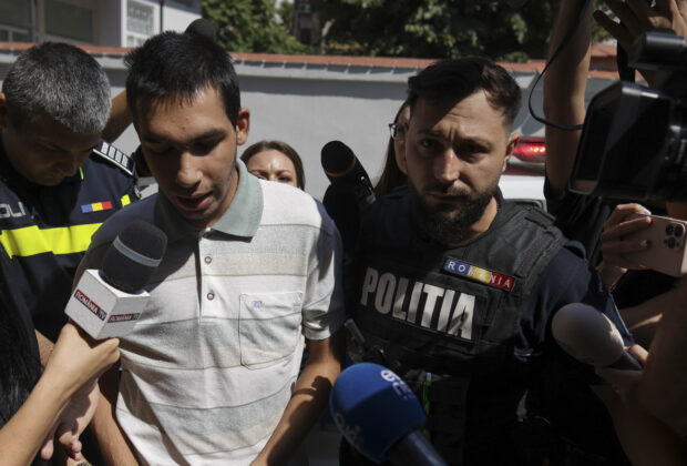 Bărbatul care l-a atacat pe livratorul străin în București, cercetat și pentru propagandă fascistă și legionară. Ce mesaje i-au găsit procurorii