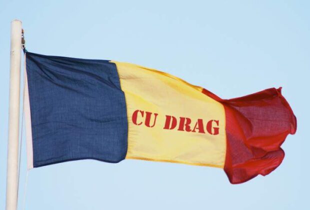 Stemă nouă! Pe steagul României va scrie „Cu drag”, ca să ne creștem brandul turistic