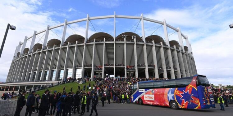 Start la vânzări! » Gigi Becali nu a aplicat noul TVA: pachete „la reducere” pentru Europa League. Iată prețurile oficiale!