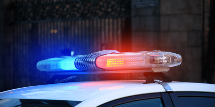 Un bărbat condamnat pentru tentativă de omor, prins de polițiști pe Aeroportul Iași cu acte false