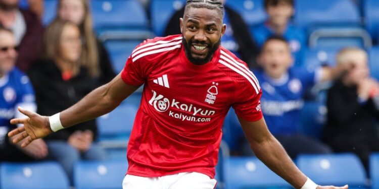 CFR Cluj joacă tare! Ardelenii, gata să aducă un fotbalist cu peste 50 de meciuri în Premier League