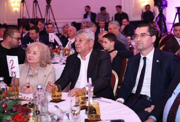 Azi, la GSP Live: ședință decisivă Lucescu